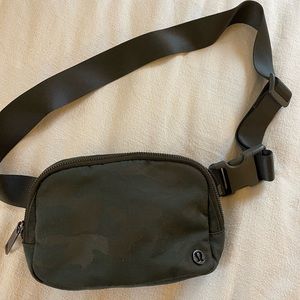Lululemon belt bag